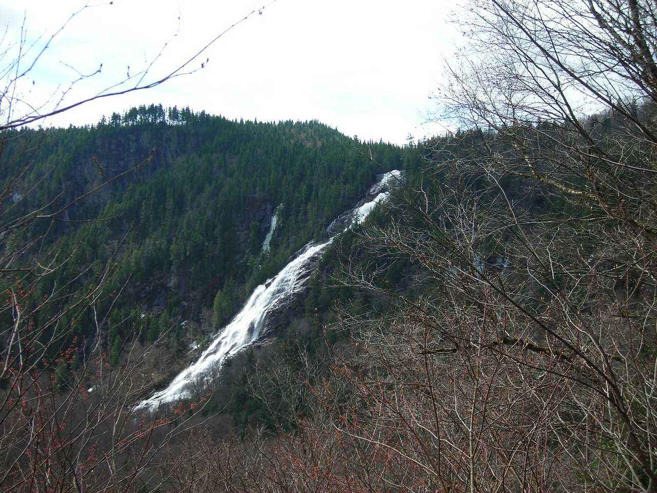 Photo représentant Sentier Bras-du-Nord (chute Delaney).