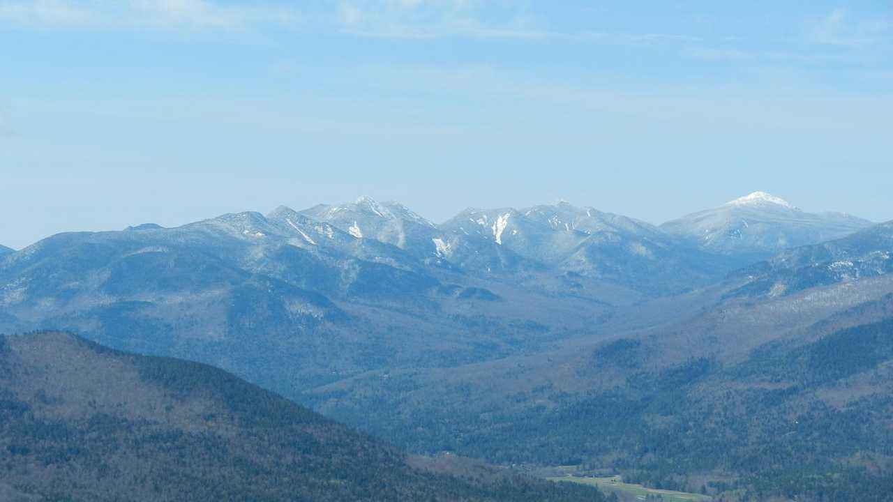 Photo représentant 102 Nun-Da-Ga-O Ridge (ou Soda Range).