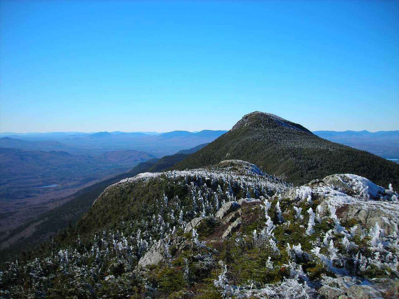 Photo représentant Mont Bigelow (West Peak et Avery Peak).